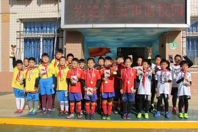 英超-加克波破门萨拉赫点射 利物浦2-2曼联